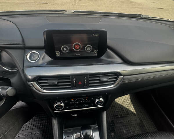 Серый Мазда 6, объемом двигателя 2.19 л и пробегом 263 тыс. км за 13200 $, фото 18 на Automoto.ua