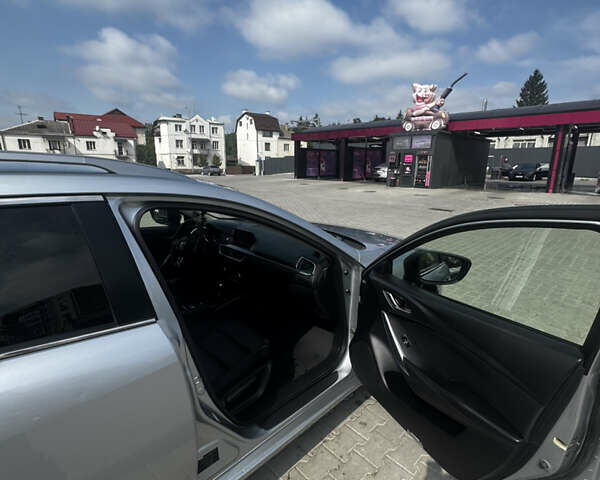 Серый Мазда 6, объемом двигателя 2.19 л и пробегом 263 тыс. км за 13200 $, фото 12 на Automoto.ua