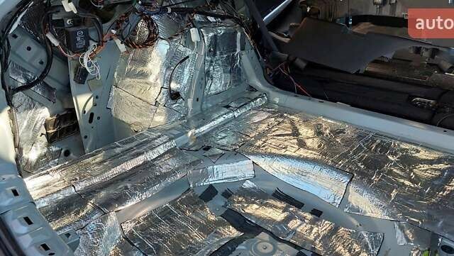 Серый Мазда 6, объемом двигателя 2.19 л и пробегом 273 тыс. км за 13000 $, фото 18 на Automoto.ua