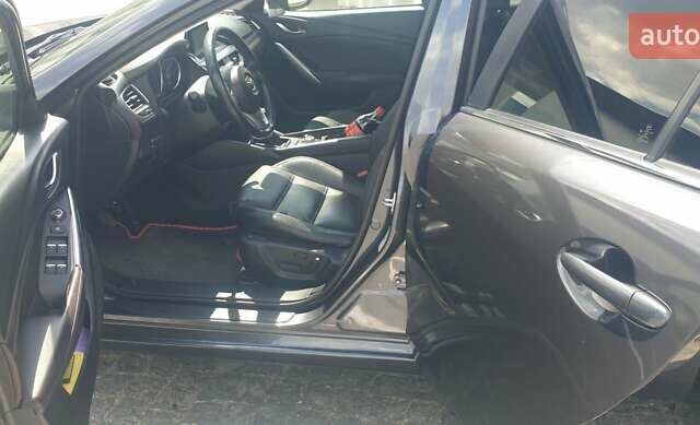 Серый Мазда 6, объемом двигателя 2.19 л и пробегом 215 тыс. км за 13500 $, фото 4 на Automoto.ua