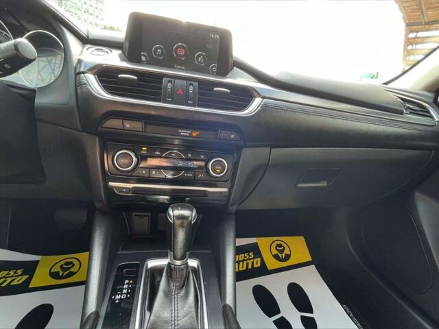 Серый Мазда 6, объемом двигателя 2.2 л и пробегом 190 тыс. км за 12800 $, фото 10 на Automoto.ua