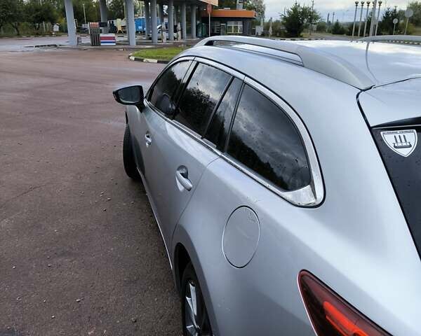 Сірий Мазда 6, об'ємом двигуна 2.19 л та пробігом 258 тис. км за 13900 $, фото 2 на Automoto.ua