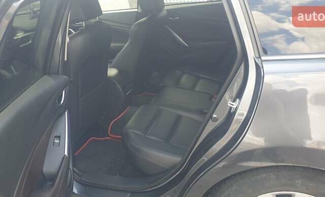 Серый Мазда 6, объемом двигателя 2.19 л и пробегом 215 тыс. км за 13500 $, фото 14 на Automoto.ua