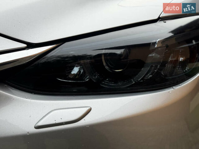 Сірий Мазда 6, об'ємом двигуна 2 л та пробігом 190 тис. км за 15950 $, фото 11 на Automoto.ua