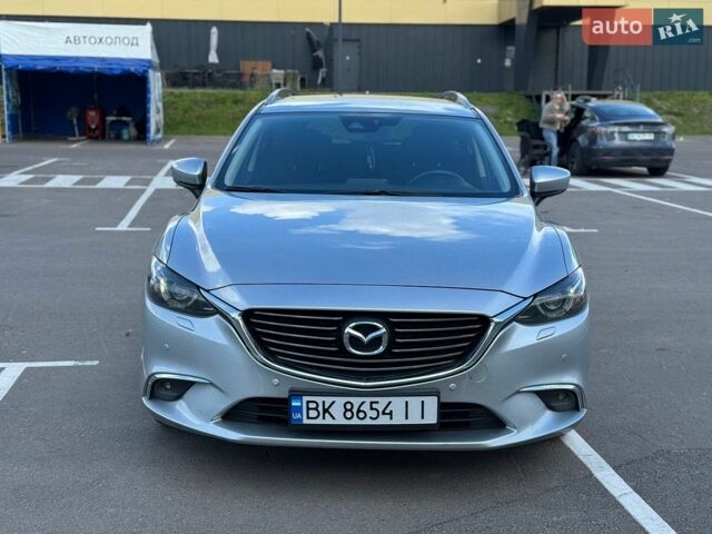 Сірий Мазда 6, об'ємом двигуна 2.19 л та пробігом 175 тис. км за 14500 $, фото 1 на Automoto.ua