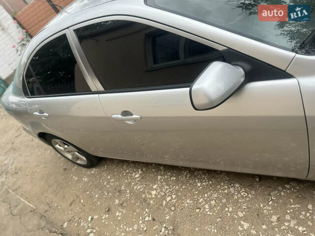 Сірий Мазда 6, об'ємом двигуна 2 л та пробігом 303 тис. км за 3700 $, фото 6 на Automoto.ua