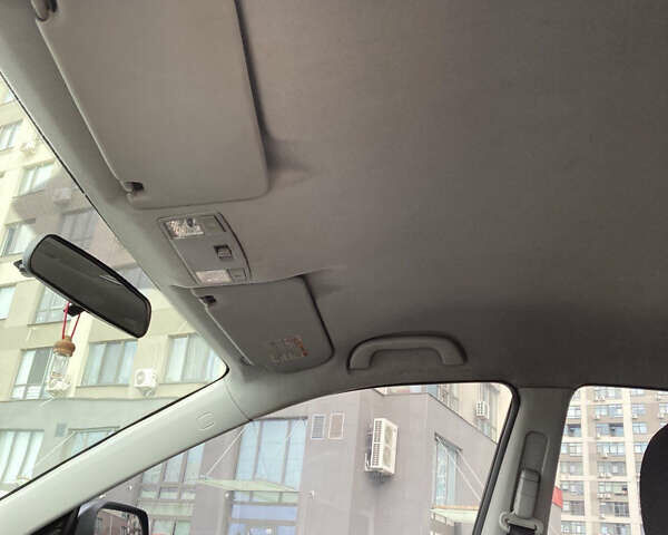 Сірий Мазда 6, об'ємом двигуна 2 л та пробігом 380 тис. км за 2300 $, фото 1 на Automoto.ua