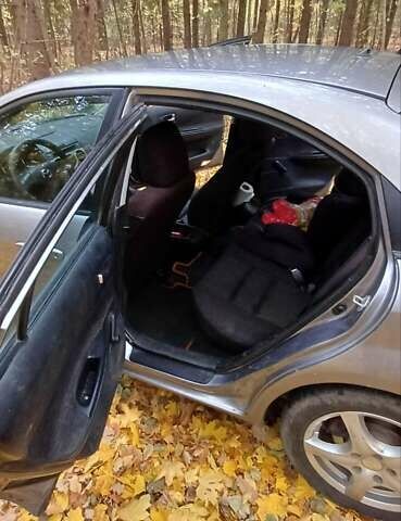 Мазда 6 2002 у Ковель на Automoto.ua Сірий Мазда 6, об'ємом двигуна 2 л та пробігом 336 тис. км за 2950 $, фото 19 на Automoto.ua