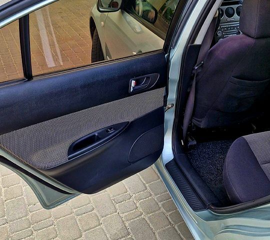 Сірий Мазда 6, об'ємом двигуна 2 л та пробігом 302 тис. км за 3000 $, фото 6 на Automoto.ua