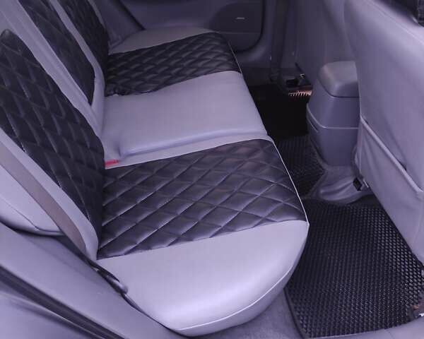 Серый Мазда 6, объемом двигателя 2 л и пробегом 337 тыс. км за 3700 $, фото 6 на Automoto.ua