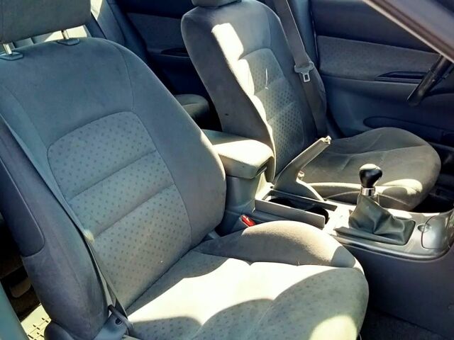 Сірий Мазда 6, об'ємом двигуна 2 л та пробігом 167 тис. км за 3000 $, фото 4 на Automoto.ua