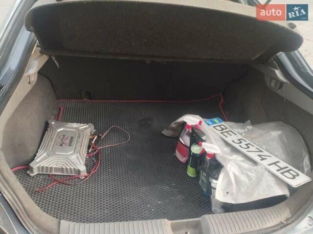 Мазда 6 2005 у Первомайськ на Automoto.ua Сірий Мазда 6, об'ємом двигуна 2 л та пробігом 371 тис. км за 4800 $, фото 10 на Automoto.ua