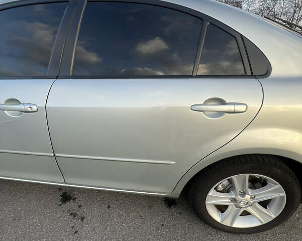 Серый Мазда 6, объемом двигателя 1.8 л и пробегом 232 тыс. км за 6700 $, фото 6 на Automoto.ua