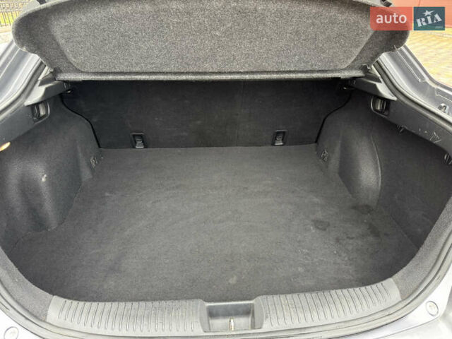 Серый Мазда 6, объемом двигателя 2 л и пробегом 170 тыс. км за 6100 $, фото 11 на Automoto.ua