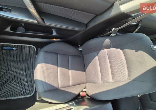 Сірий Мазда 6, об'ємом двигуна 2 л та пробігом 435 тис. км за 4300 $, фото 21 на Automoto.ua