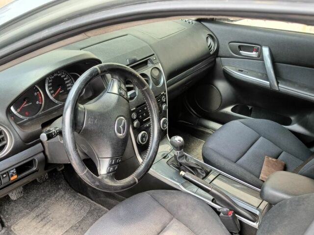 Серый Мазда 6, объемом двигателя 2 л и пробегом 245 тыс. км за 3400 $, фото 5 на Automoto.ua