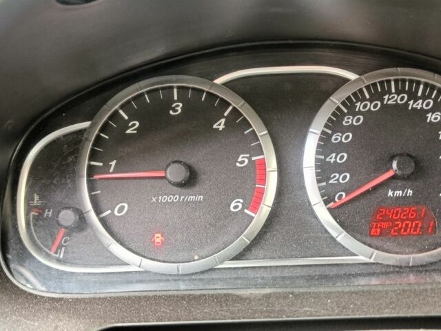 Серый Мазда 6, объемом двигателя 2 л и пробегом 245 тыс. км за 3400 $, фото 3 на Automoto.ua