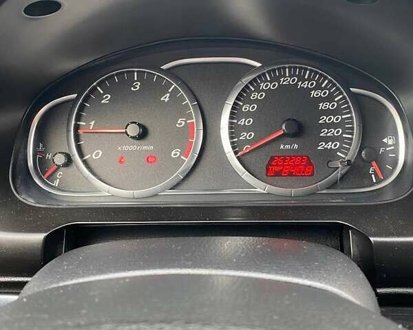 Серый Мазда 6, объемом двигателя 2 л и пробегом 263 тыс. км за 4900 $, фото 11 на Automoto.ua