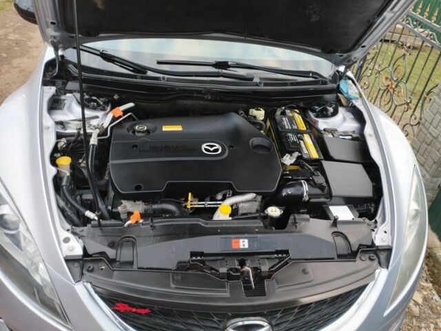 Серый Мазда 6, объемом двигателя 2 л и пробегом 185 тыс. км за 6000 $, фото 5 на Automoto.ua