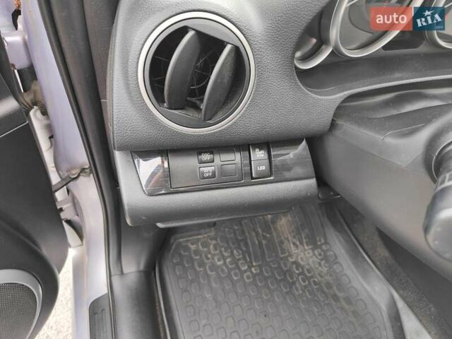 Сірий Мазда 6, об'ємом двигуна 2 л та пробігом 242 тис. км за 7000 $, фото 12 на Automoto.ua