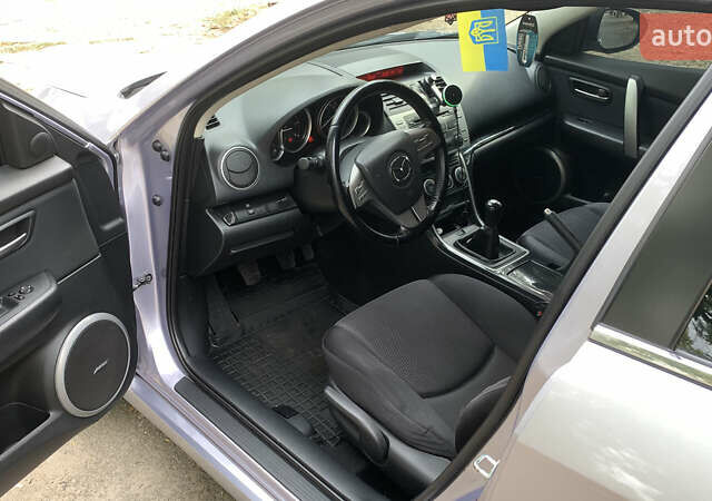 Сірий Мазда 6, об'ємом двигуна 2 л та пробігом 280 тис. км за 7600 $, фото 7 на Automoto.ua