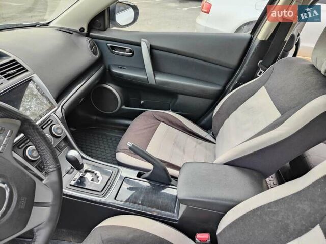 Сірий Мазда 6, об'ємом двигуна 2 л та пробігом 242 тис. км за 7000 $, фото 14 на Automoto.ua