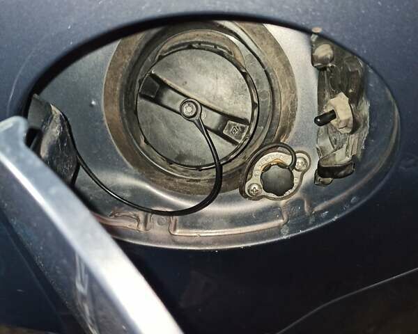 Серый Мазда 6, объемом двигателя 1.8 л и пробегом 190 тыс. км за 6400 $, фото 9 на Automoto.ua