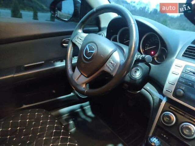 Серый Мазда 6, объемом двигателя 1.8 л и пробегом 301 тыс. км за 5700 $, фото 6 на Automoto.ua