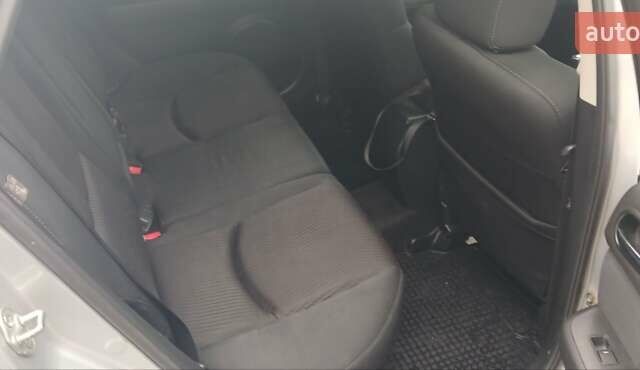 Серый Мазда 6, объемом двигателя 2.18 л и пробегом 277 тыс. км за 7700 $, фото 8 на Automoto.ua