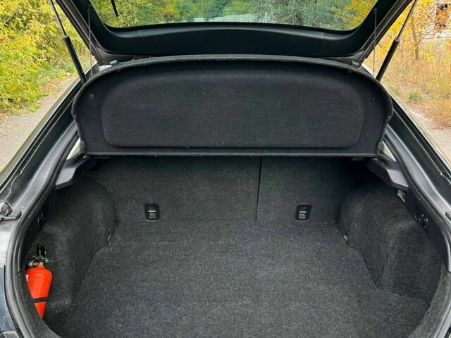 Серый Мазда 6, объемом двигателя 2.2 л и пробегом 280 тыс. км за 7800 $, фото 18 на Automoto.ua