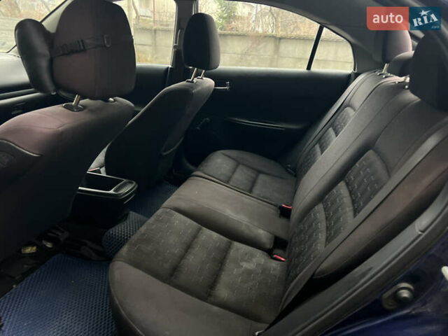 Синій Мазда 6, об'ємом двигуна 2 л та пробігом 299 тис. км за 2649 $, фото 9 на Automoto.ua