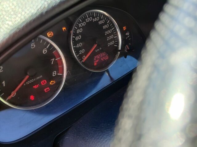 Синий Мазда 6, объемом двигателя 2 л и пробегом 280 тыс. км за 2600 $, фото 4 на Automoto.ua