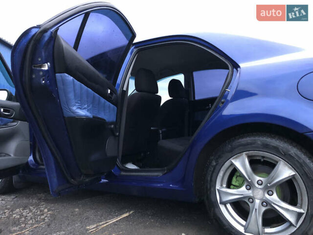 Синій Мазда 6, об'ємом двигуна 2 л та пробігом 220 тис. км за 4700 $, фото 2 на Automoto.ua
