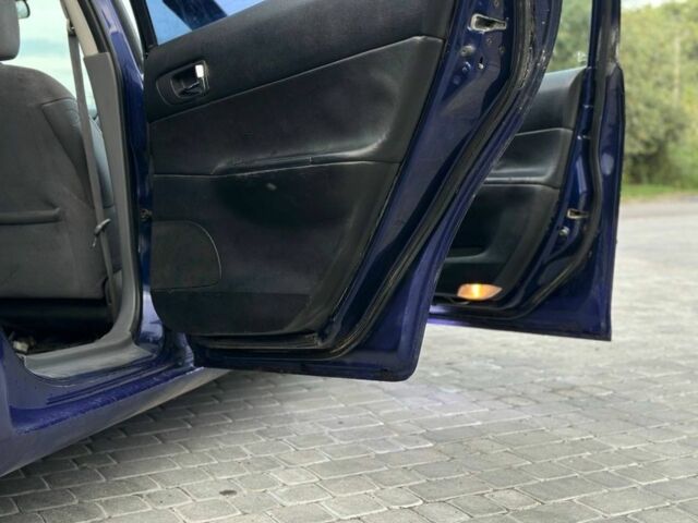 Синий Мазда 6, объемом двигателя 2 л и пробегом 280 тыс. км за 2750 $, фото 8 на Automoto.ua