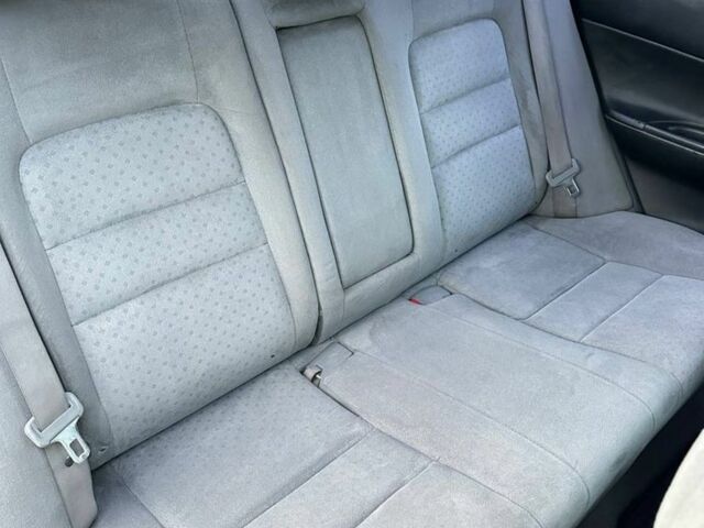 Синий Мазда 6, объемом двигателя 2 л и пробегом 280 тыс. км за 2750 $, фото 6 на Automoto.ua