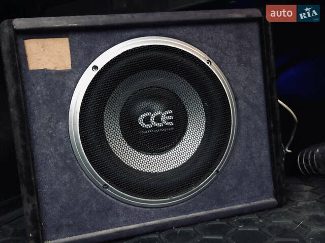 Синій Мазда 6, об'ємом двигуна 2 л та пробігом 220 тис. км за 4700 $, фото 10 на Automoto.ua