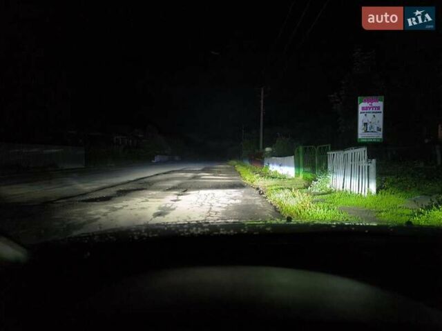 Синій Мазда 6, об'ємом двигуна 1.8 л та пробігом 352 тис. км за 3500 $, фото 8 на Automoto.ua