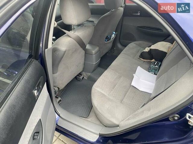 Синий Мазда 6, объемом двигателя 1.8 л и пробегом 230 тыс. км за 4000 $, фото 6 на Automoto.ua