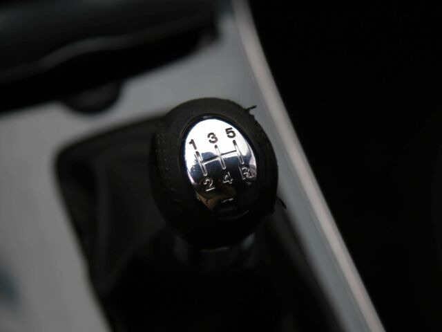 Синій Мазда 6, об'ємом двигуна 1.8 л та пробігом 182 тис. км за 5800 $, фото 18 на Automoto.ua