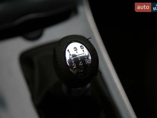 Синий Мазда 6, объемом двигателя 1.8 л и пробегом 182 тыс. км за 5800 $, фото 18 на Automoto.ua