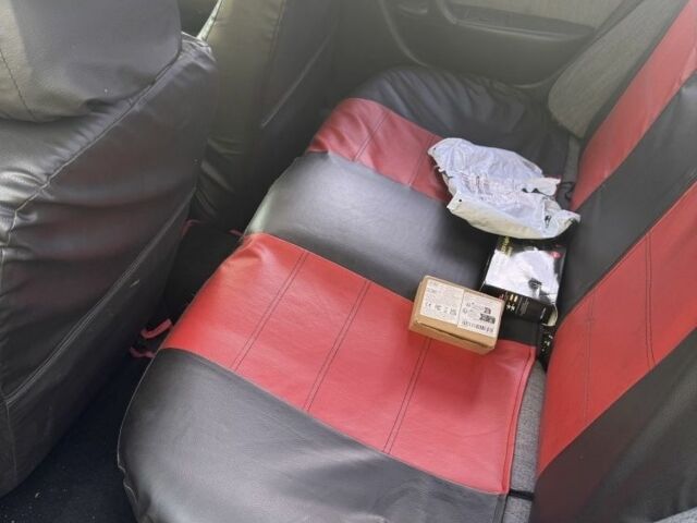 Синий Мазда 6, объемом двигателя 6 л и пробегом 300 тыс. км за 595 $, фото 5 на Automoto.ua