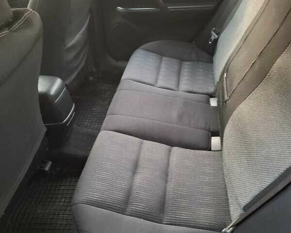 Синий Мазда 6, объемом двигателя 2 л и пробегом 205 тыс. км за 4500 $, фото 5 на Automoto.ua
