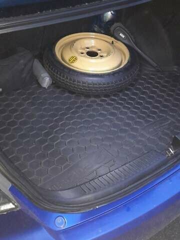 Синій Мазда 6, об'ємом двигуна 2 л та пробігом 270 тис. км за 4700 $, фото 18 на Automoto.ua