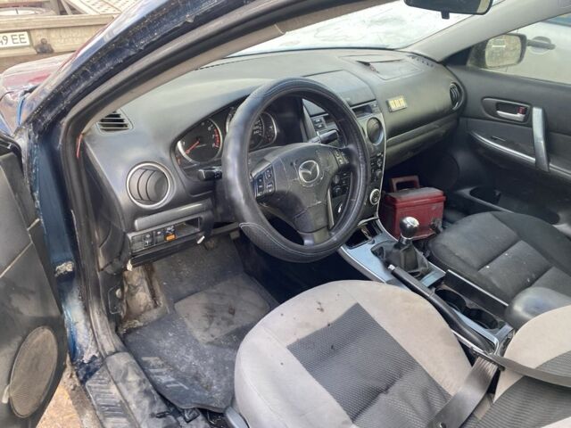 Синий Мазда 6, объемом двигателя 2 л и пробегом 300 тыс. км за 1200 $, фото 1 на Automoto.ua