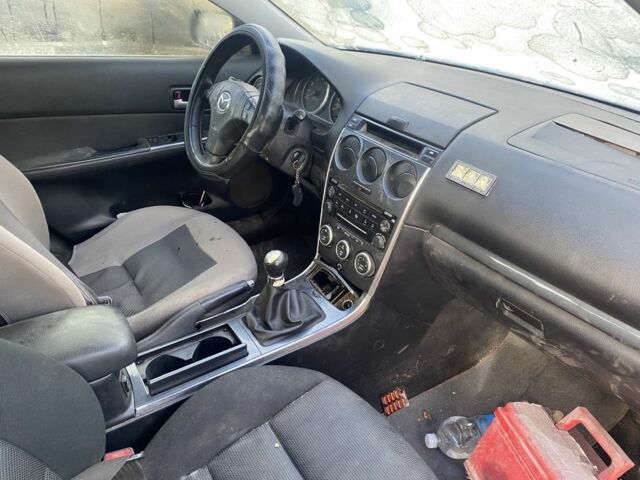 Синий Мазда 6, объемом двигателя 2 л и пробегом 300 тыс. км за 1200 $, фото 2 на Automoto.ua