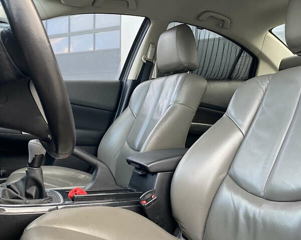 Синій Мазда 6, об'ємом двигуна 2 л та пробігом 245 тис. км за 5700 $, фото 16 на Automoto.ua