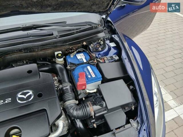 Синий Мазда 6, объемом двигателя 2.2 л и пробегом 250 тыс. км за 7300 $, фото 14 на Automoto.ua