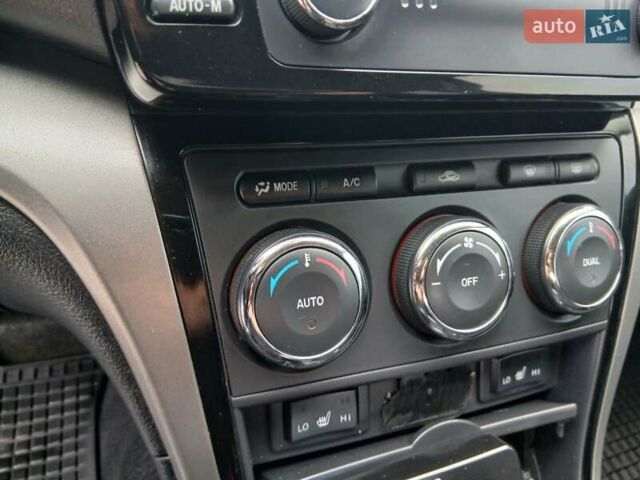 Синий Мазда 6, объемом двигателя 2.2 л и пробегом 250 тыс. км за 7300 $, фото 12 на Automoto.ua