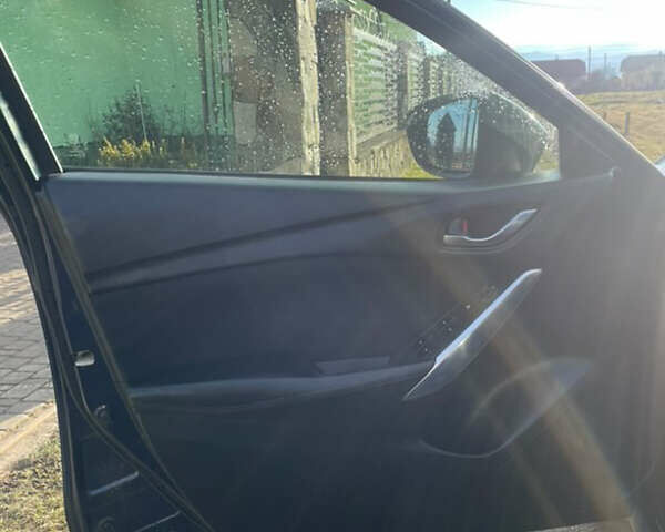 Синий Мазда 6, объемом двигателя 2 л и пробегом 118 тыс. км за 10800 $, фото 16 на Automoto.ua