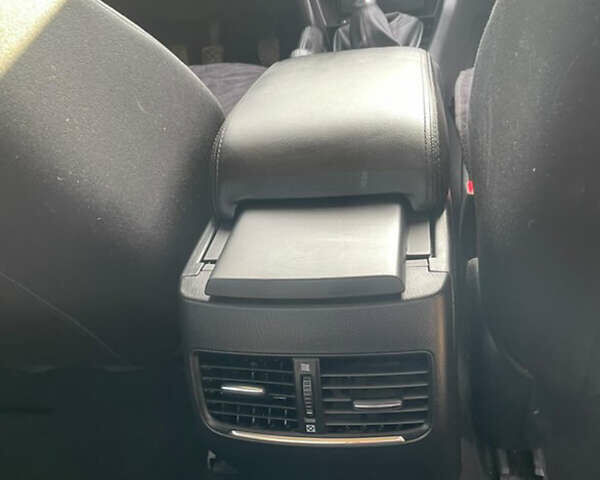 Синий Мазда 6, объемом двигателя 2 л и пробегом 118 тыс. км за 10800 $, фото 13 на Automoto.ua